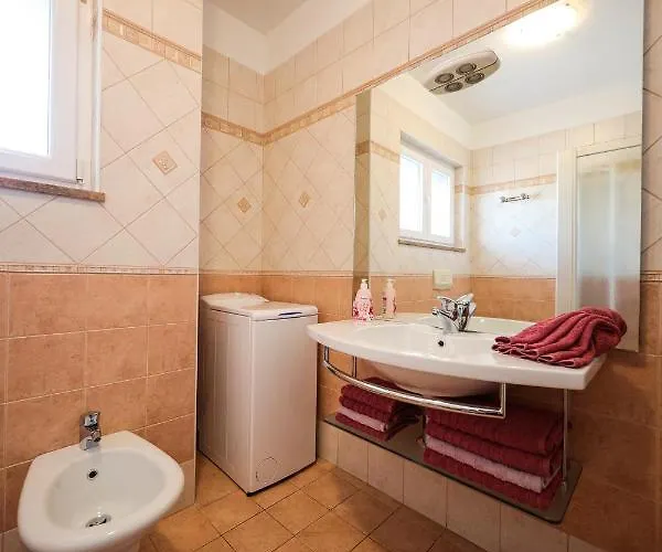 Giorgio - Fontana Apartment *